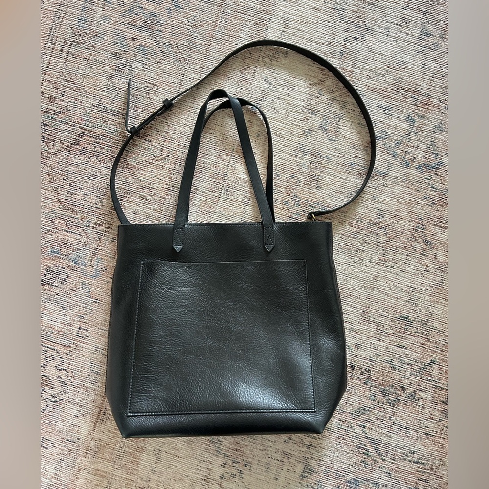 Madewell black zip top medium transport tote